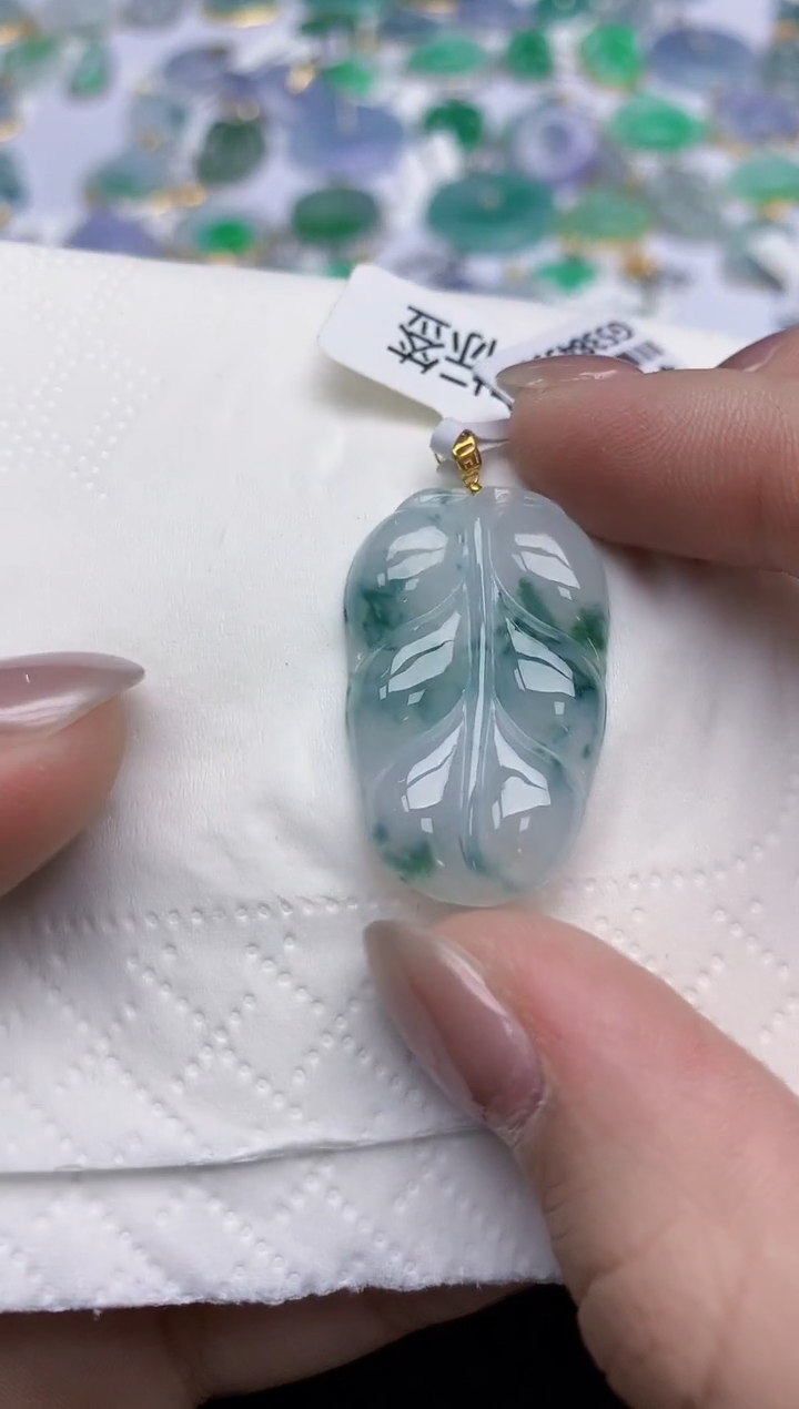 【闪购商品】翡翠颈饰18K金镶嵌天然翡翠A货