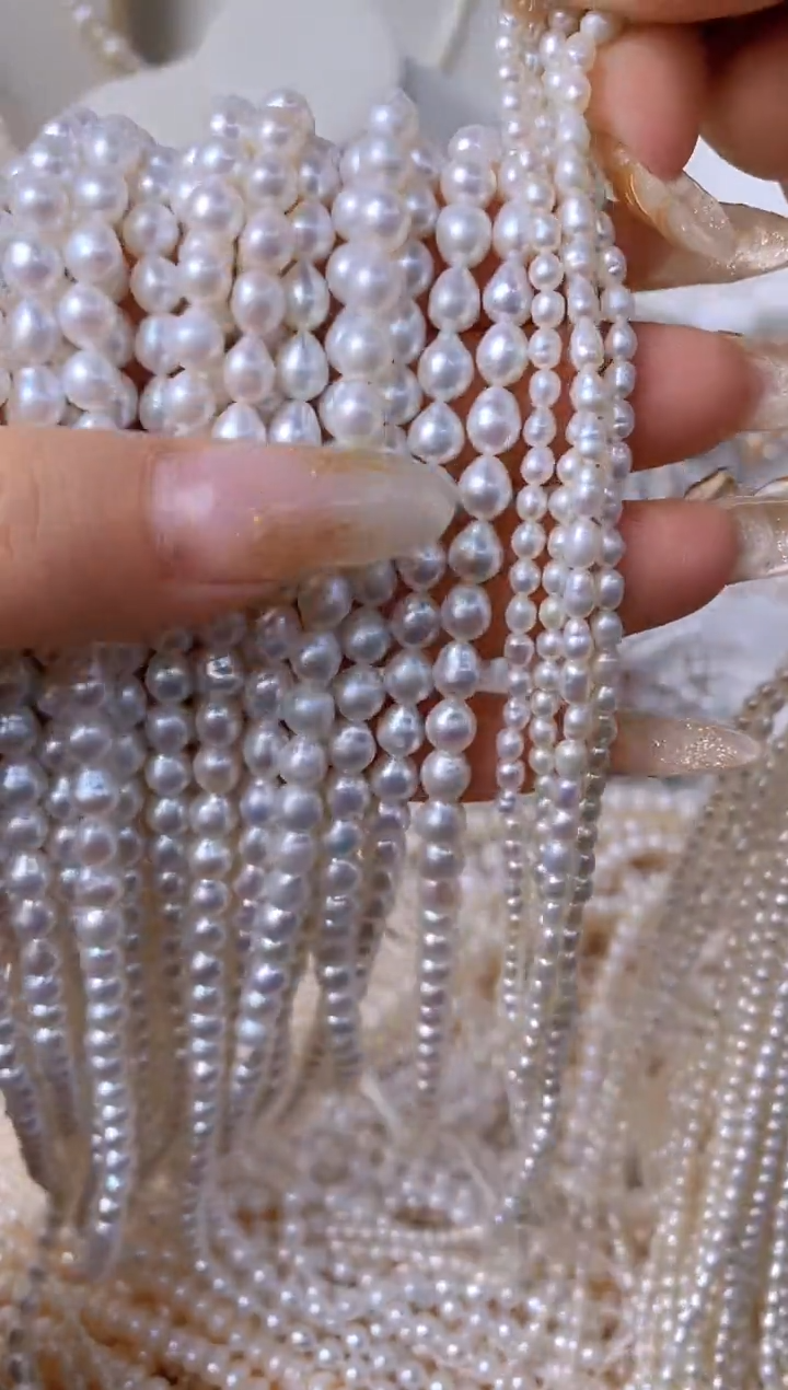 【闪购商品】淡水珍珠颈饰未镶嵌F02