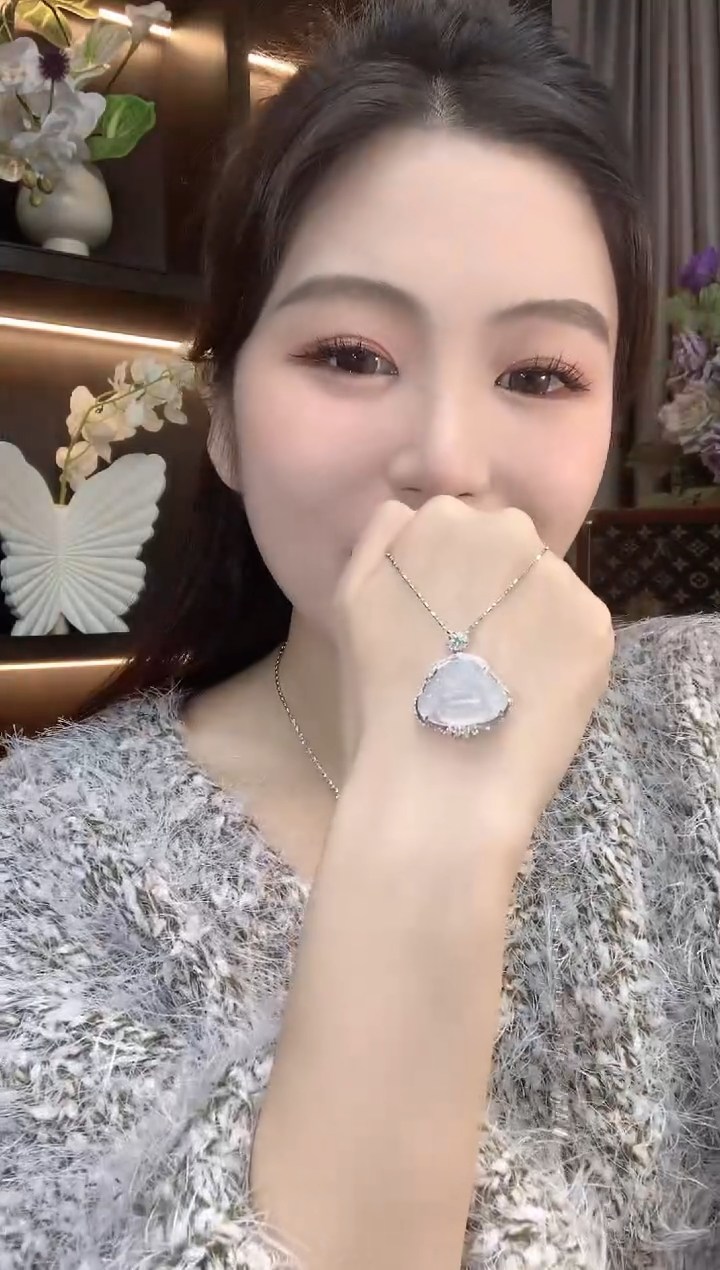 吊坠(不含链)18K金镶嵌翡翠A20 