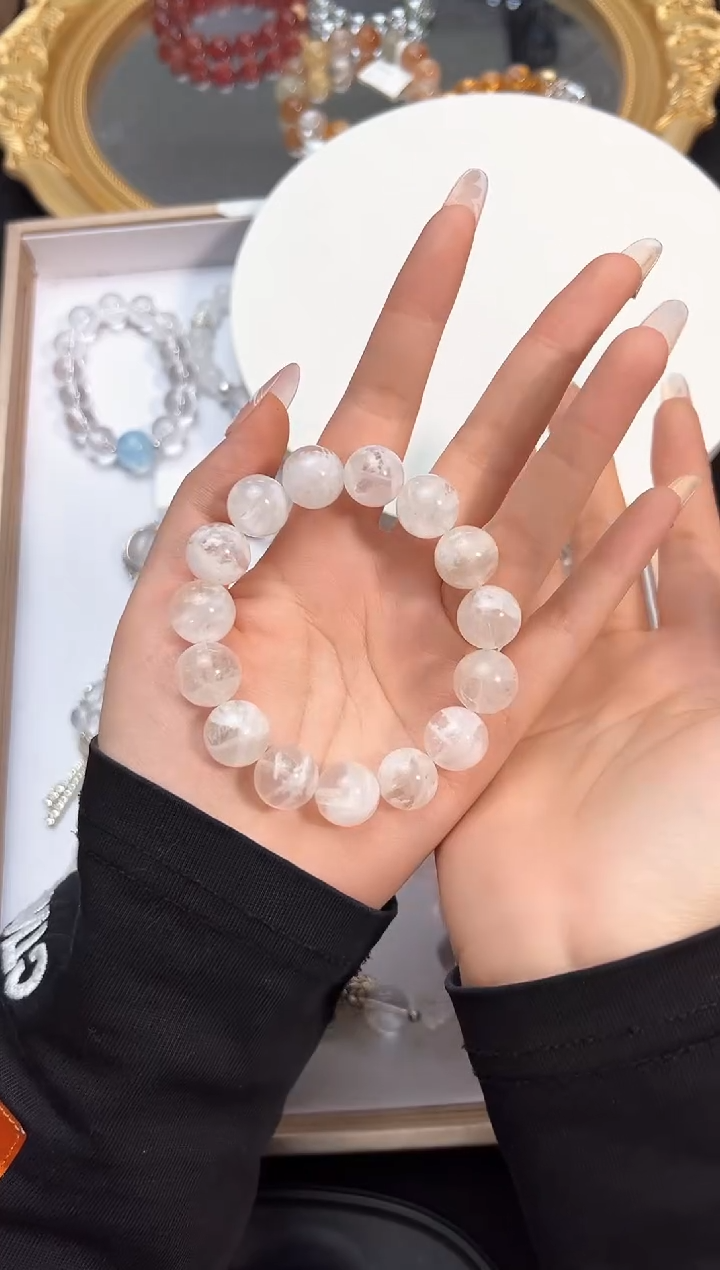 【闪购商品】水晶手链未镶嵌颜色微差多样性发货发其一
