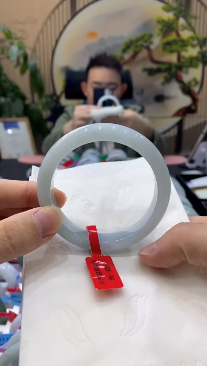 【闪购商品】翡翠手镯未镶嵌000002851