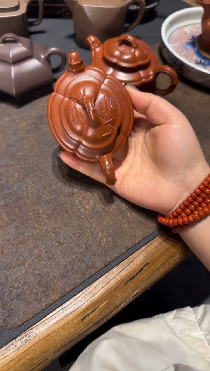 【闪购商品】紫砂茶壶海棠腰圆双线竹鼓