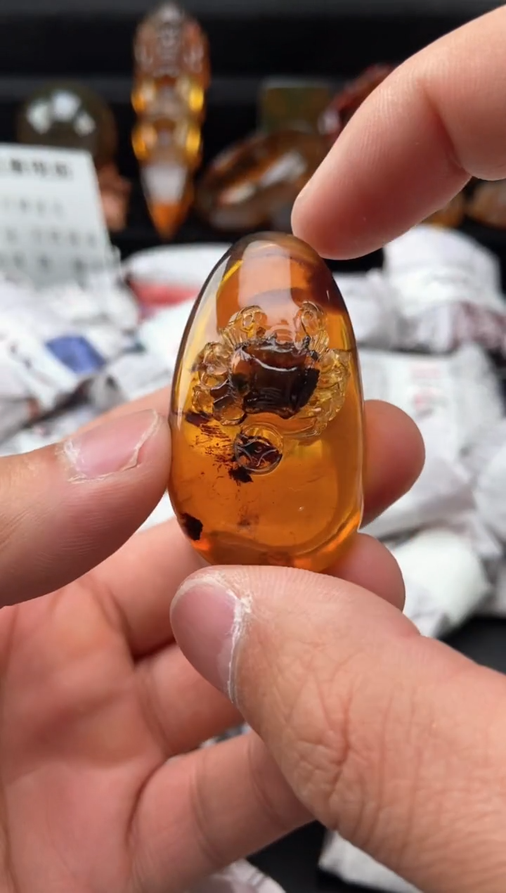 【闪购商品】琥珀颈饰未镶嵌螃蟹吊坠