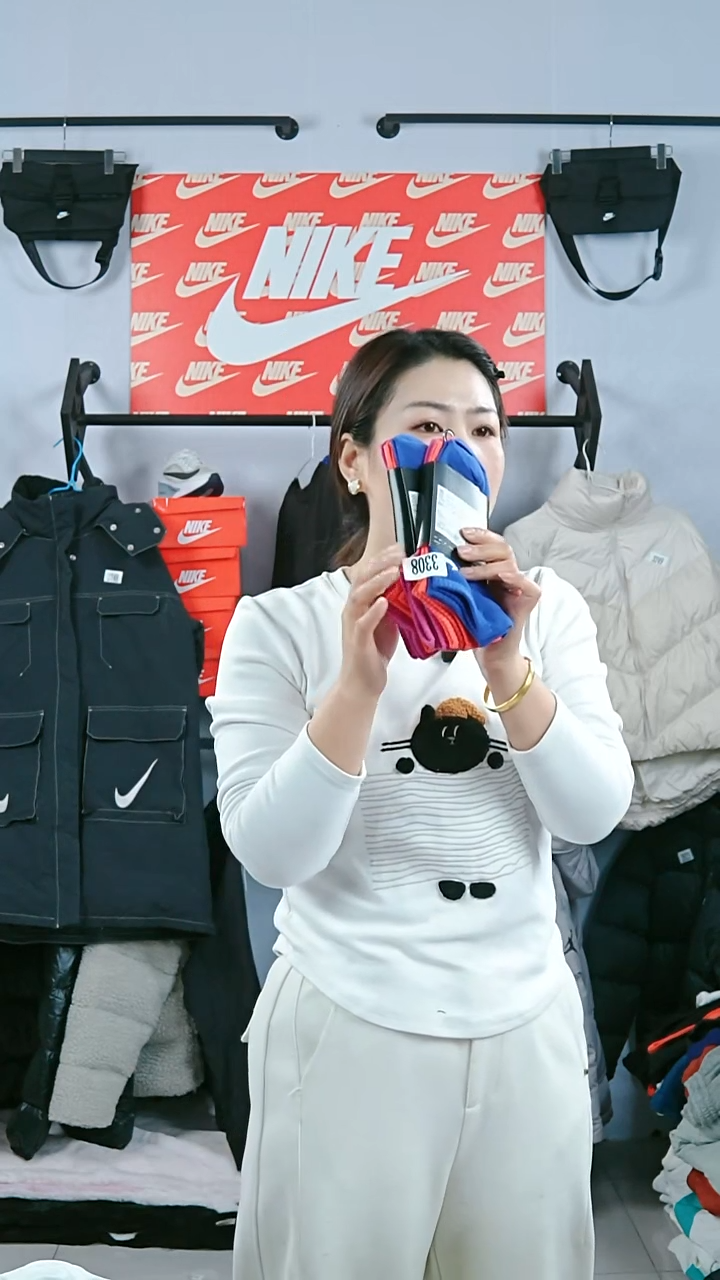 闪购编码Nike/Jordan运动衣以直播间过款为准尺码29.9彩色