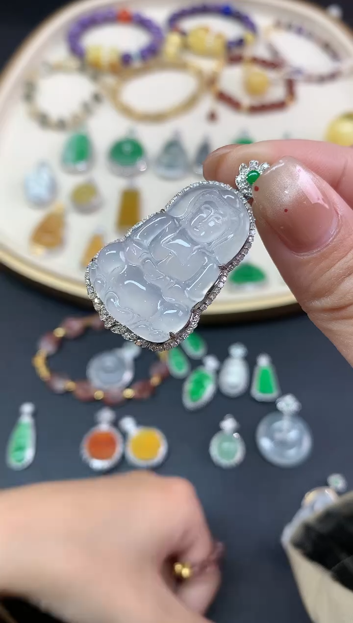 【闪购商品】翡翠吊坠(不含链)18K金镶嵌吊坠A470|9800