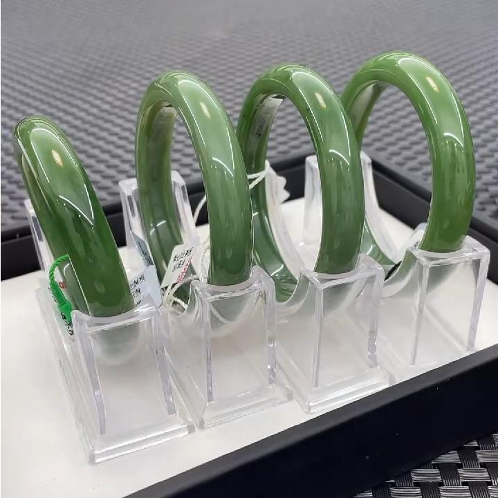 和田玉手镯一条有矿点（多样性发一件）  Z0651