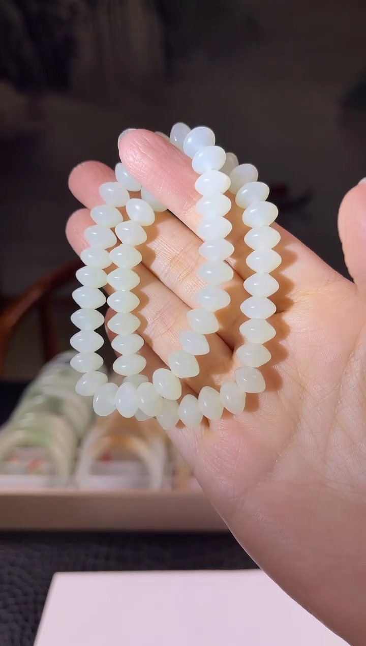 未镶嵌手镯和田玉9mm左右算盘珠多样性发货仅一条