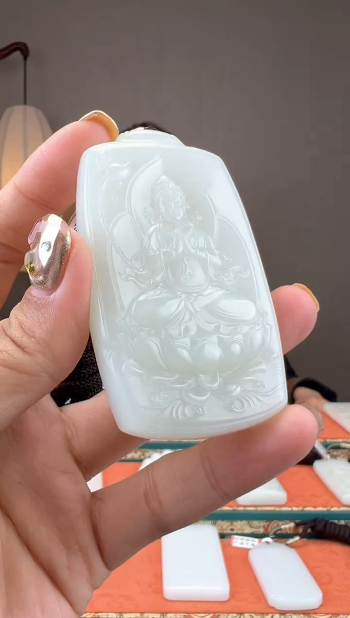 【闪购商品】和田玉颈饰未镶嵌1