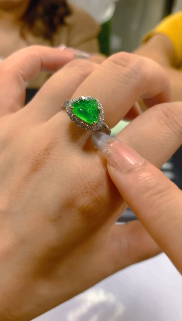 未镶嵌戒指翡翠多样性发一