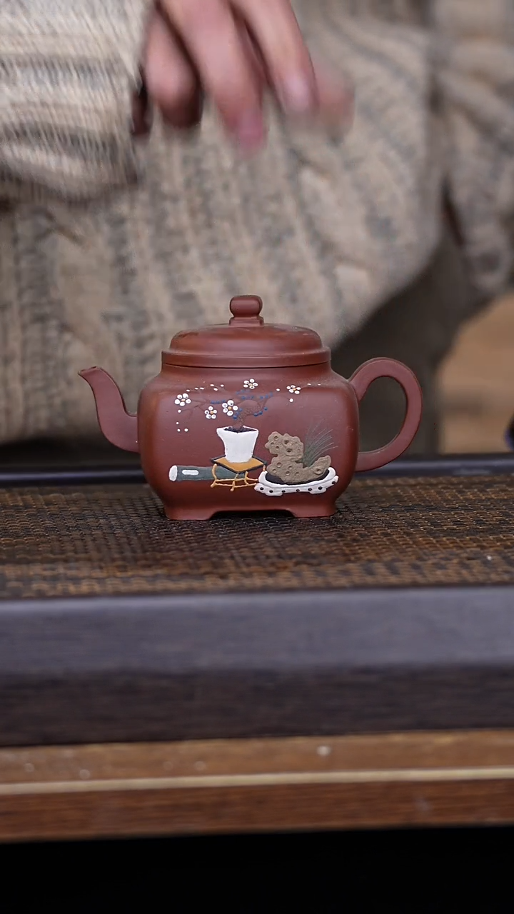 【闪购商品】紫砂茶壶546879312456789