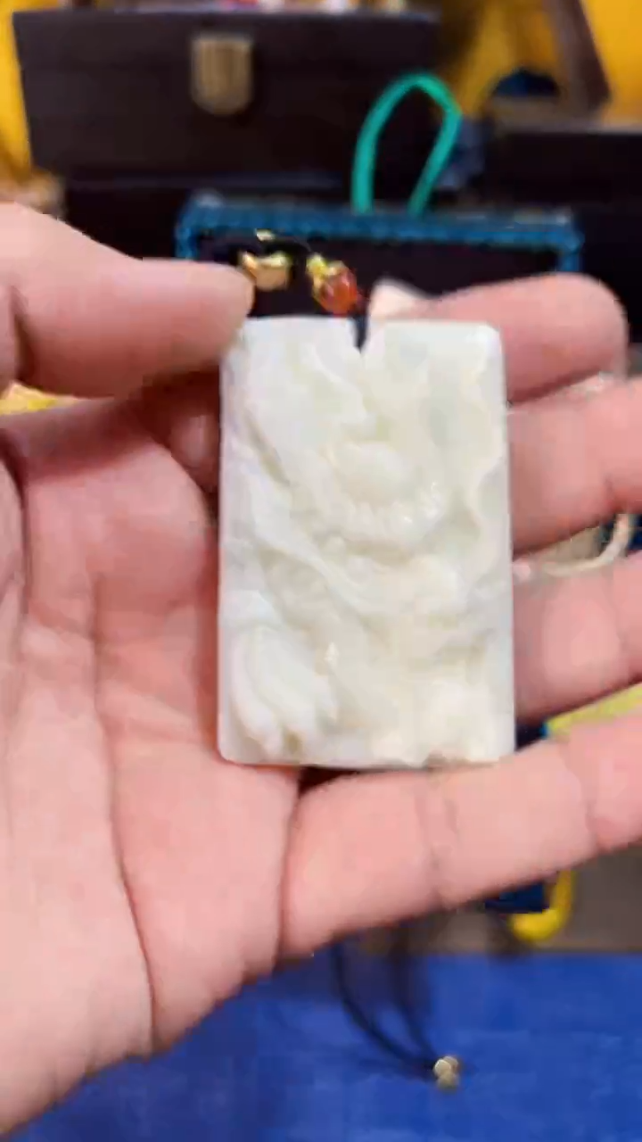 蓝田玉（蛇纹石化大理石玉）挂件合金蓝田 龙牌