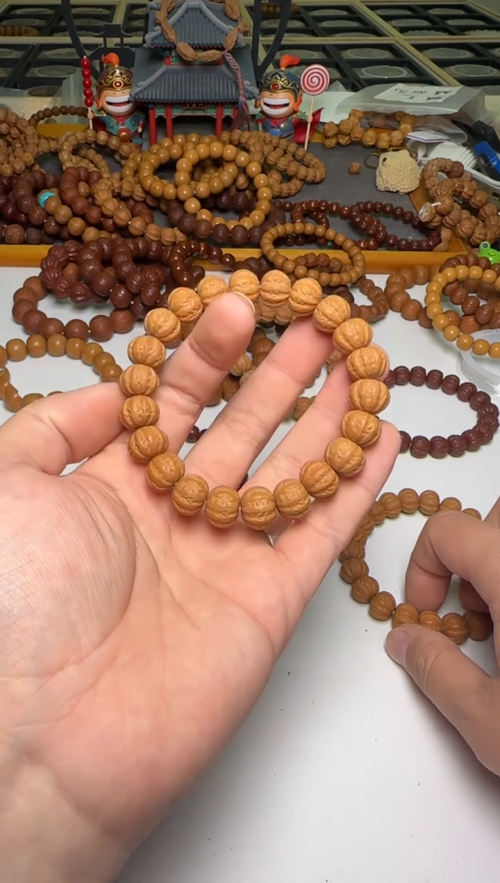 【闪购商品】猴头核桃手串12+13+京八棱