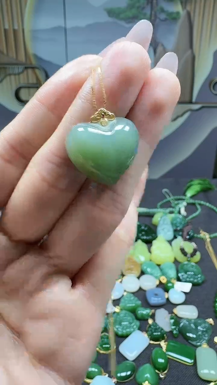 和田玉18K金镶嵌吊坠(不含链)1