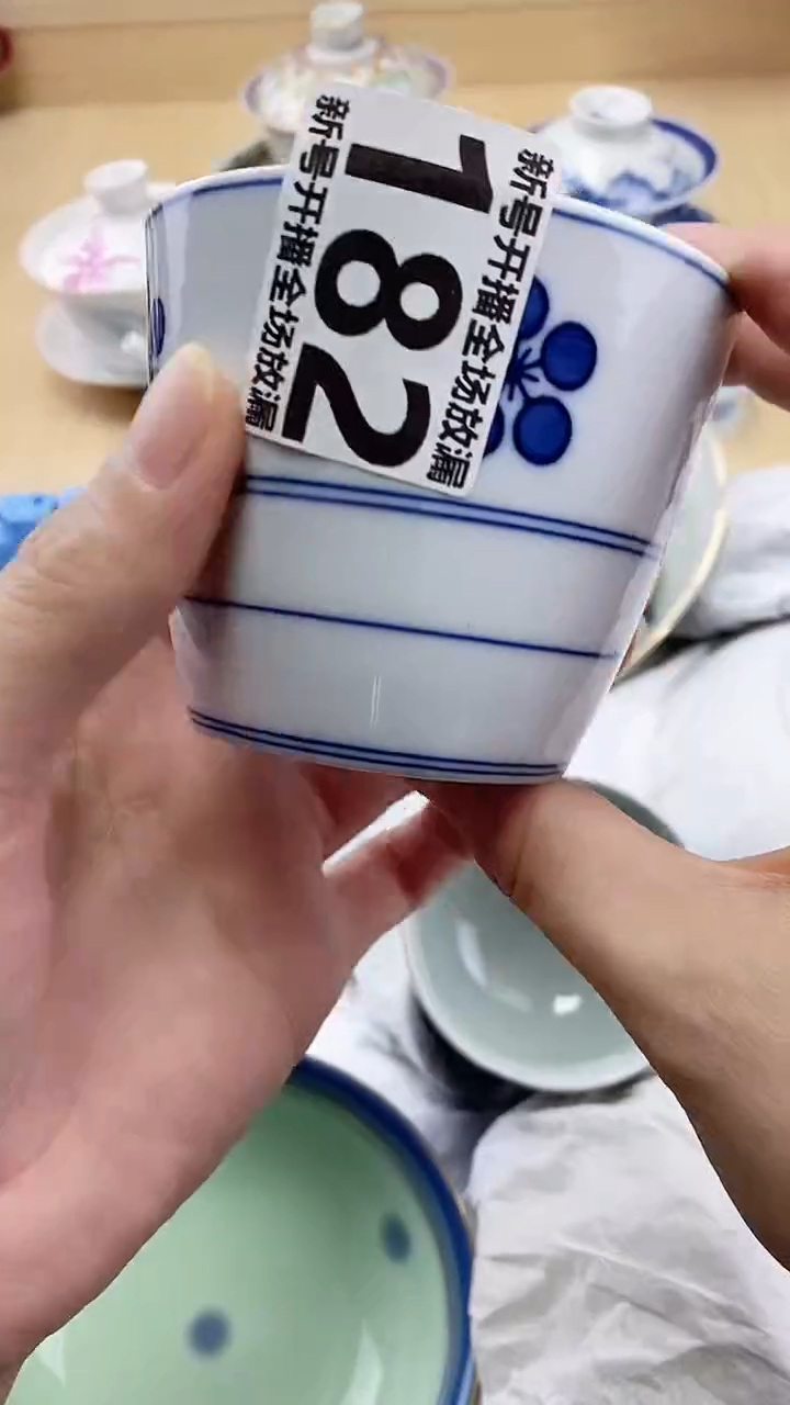 琉璃手工艺品闪购名称  手工艺品