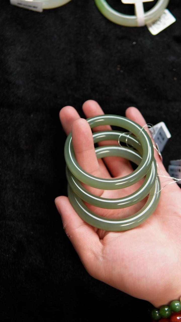 【闪购商品】和田玉手镯未镶嵌57-61高冰晴（多样性发一）