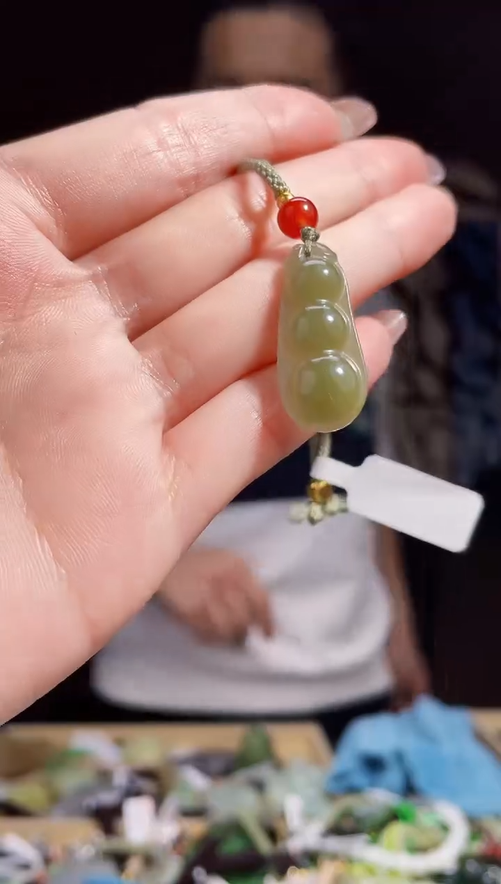 【闪购商品】和田玉颈饰未镶嵌拍一发一