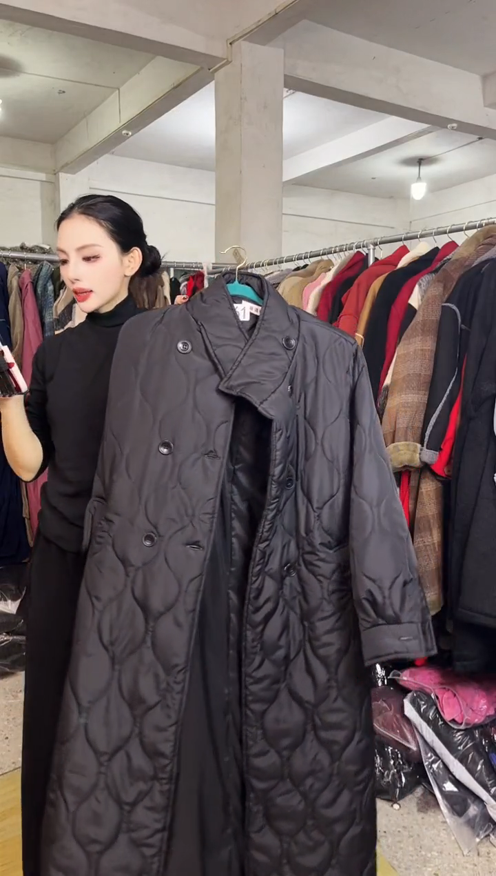 661闪购外套外披马甲打底裤子