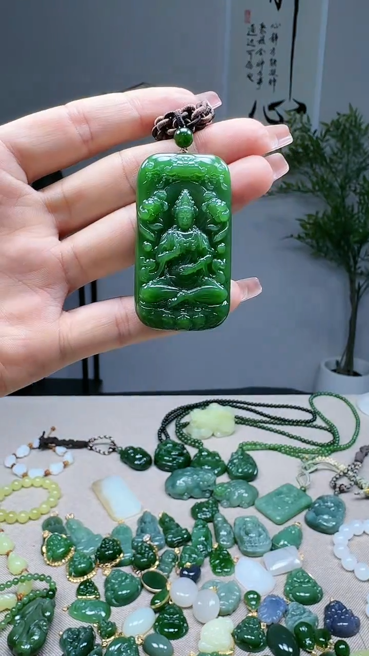 未镶嵌和田玉挂件1