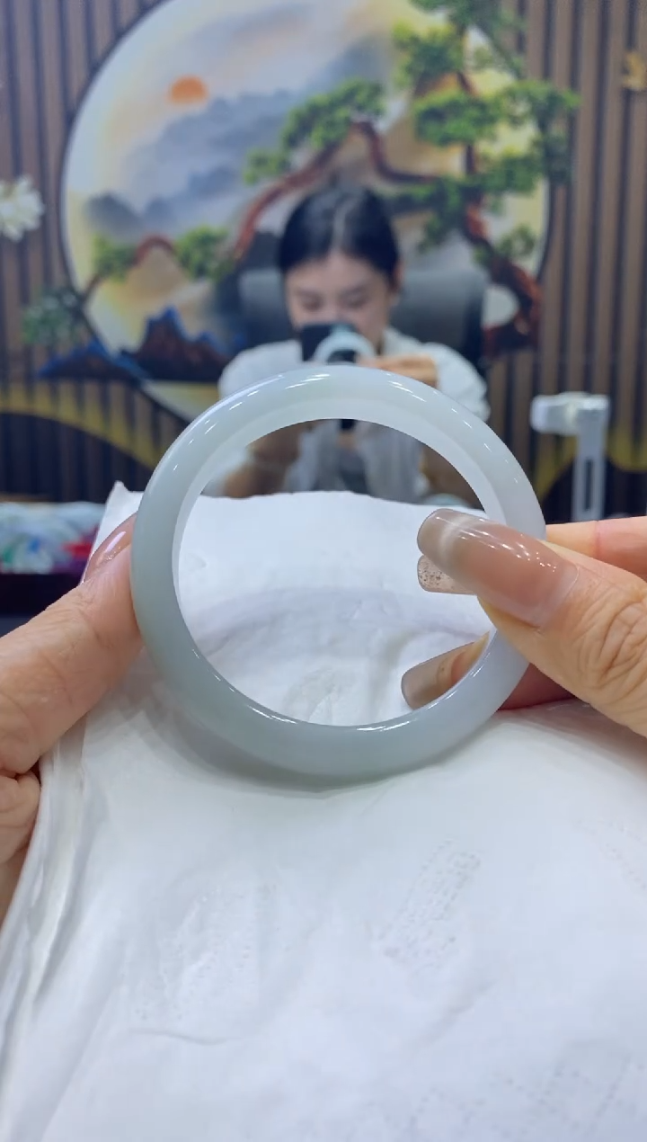 翡翠手镯未镶嵌00005379