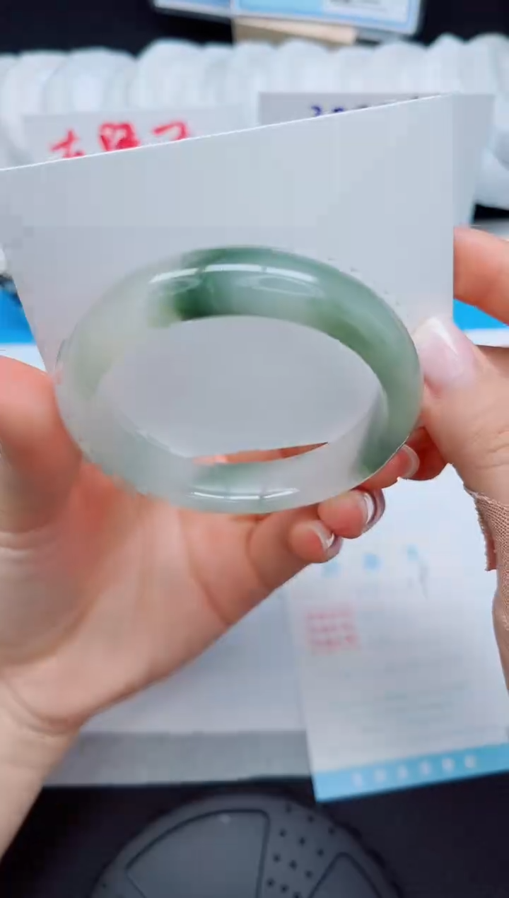 石英质玉手镯未镶嵌19-57