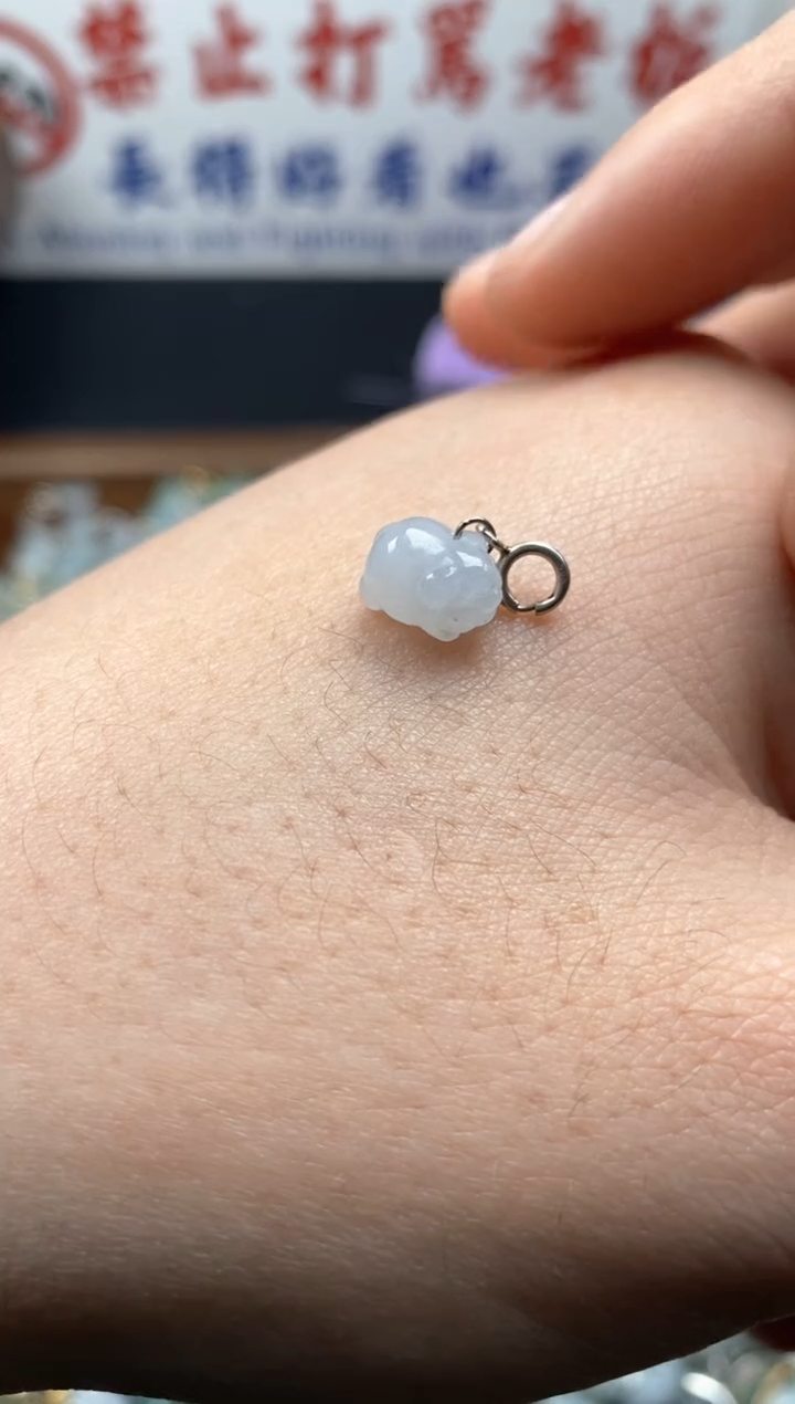 【闪购商品】翡翠颈饰未镶嵌哥哥