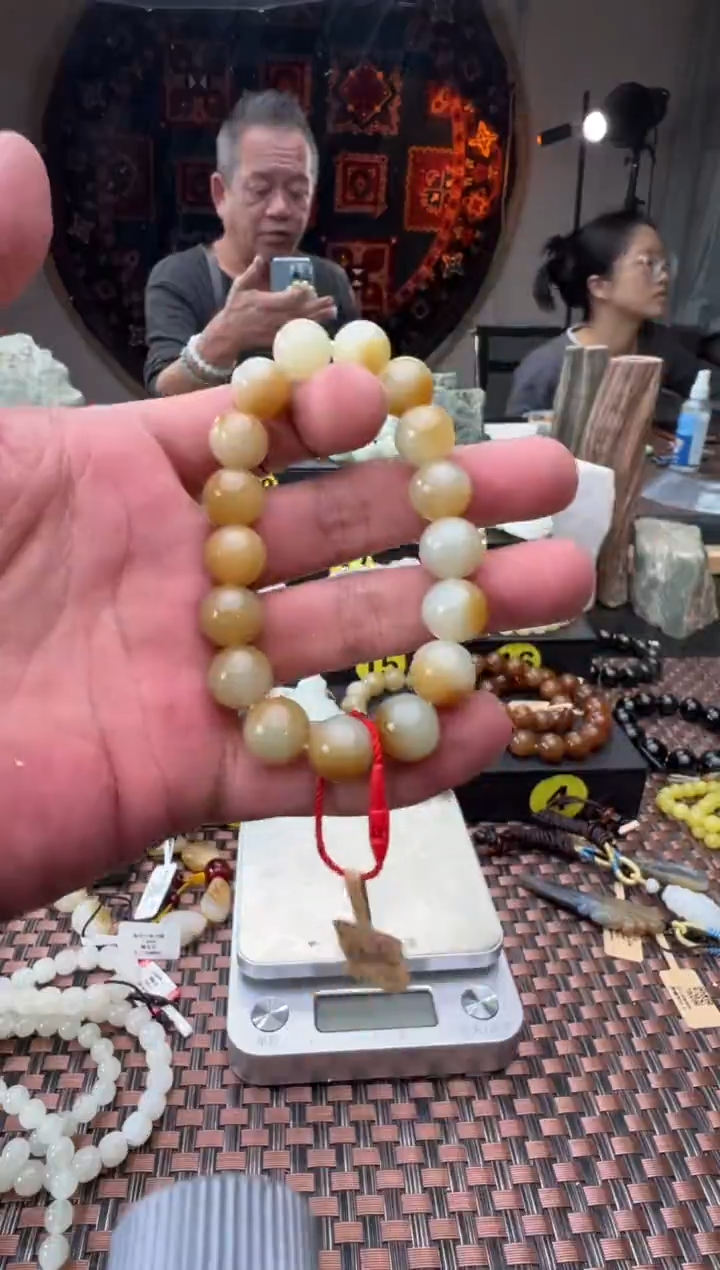 未镶嵌手串和田玉若羌料卡12手串糖黄口