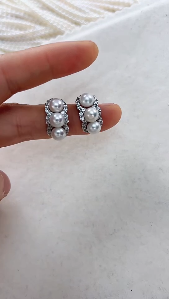 【闪购商品】淡水珍珠耳饰合金银色三珠