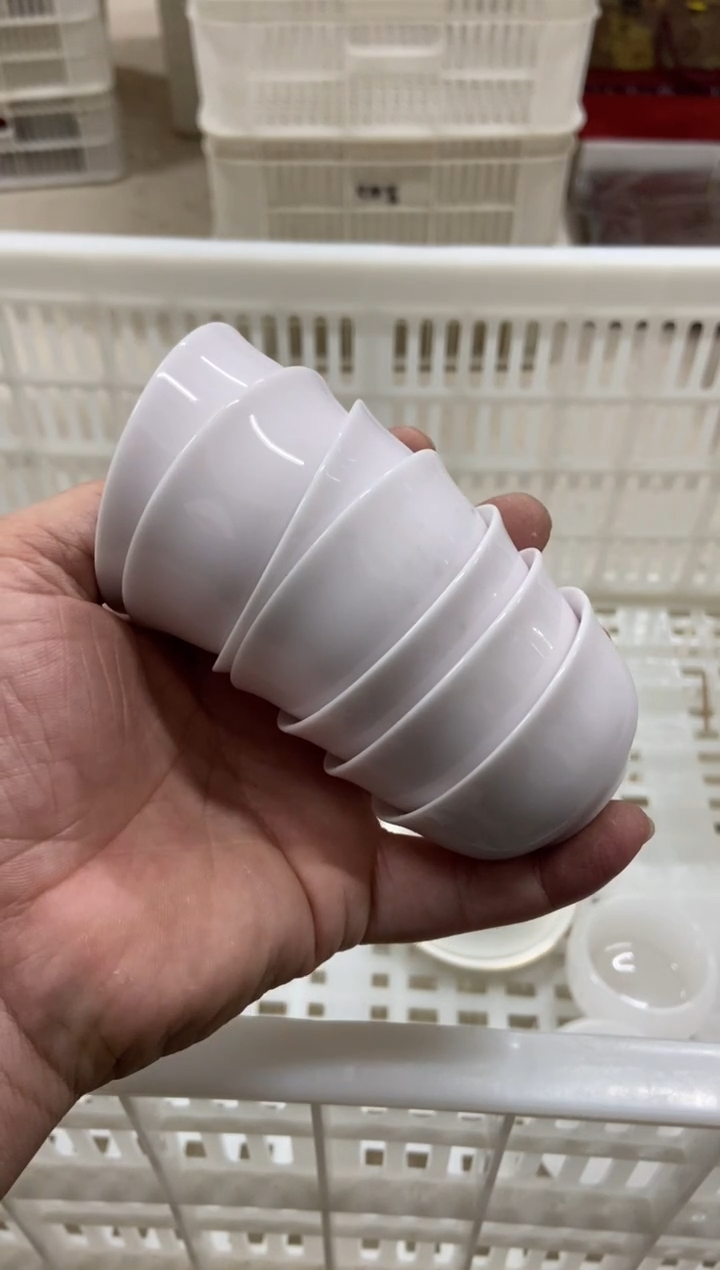 无运费险有瑕疵的摄影的产品有使用过的痕迹有点脏介意勿拍
