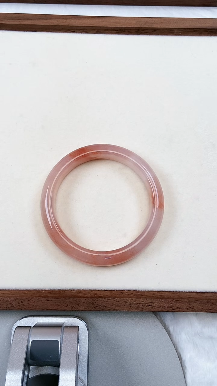 【闪购商品】石英质玉手镯未镶嵌棒棒糖