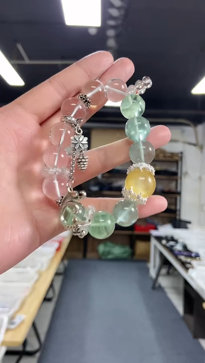 【闪购商品】水晶手串未镶嵌多样性发其一颜色微差