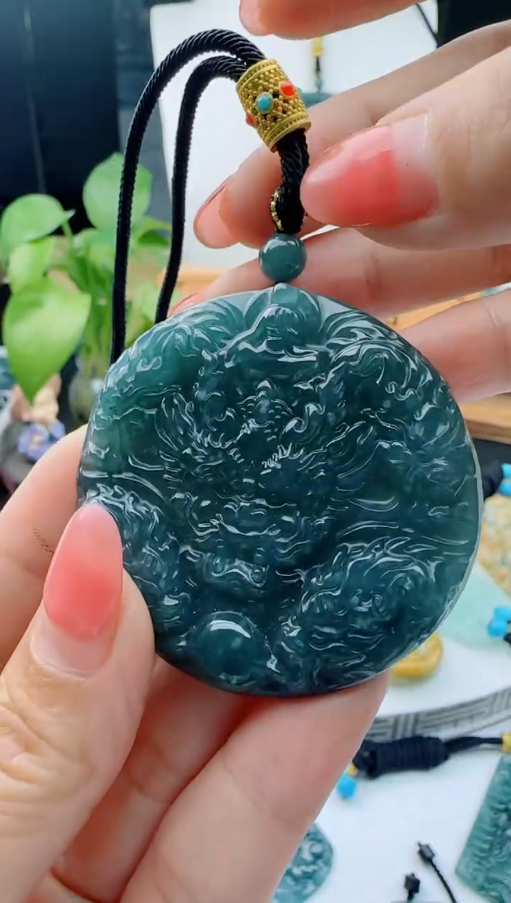 【闪购商品】翡翠颈饰未镶嵌多样性随机一件发货