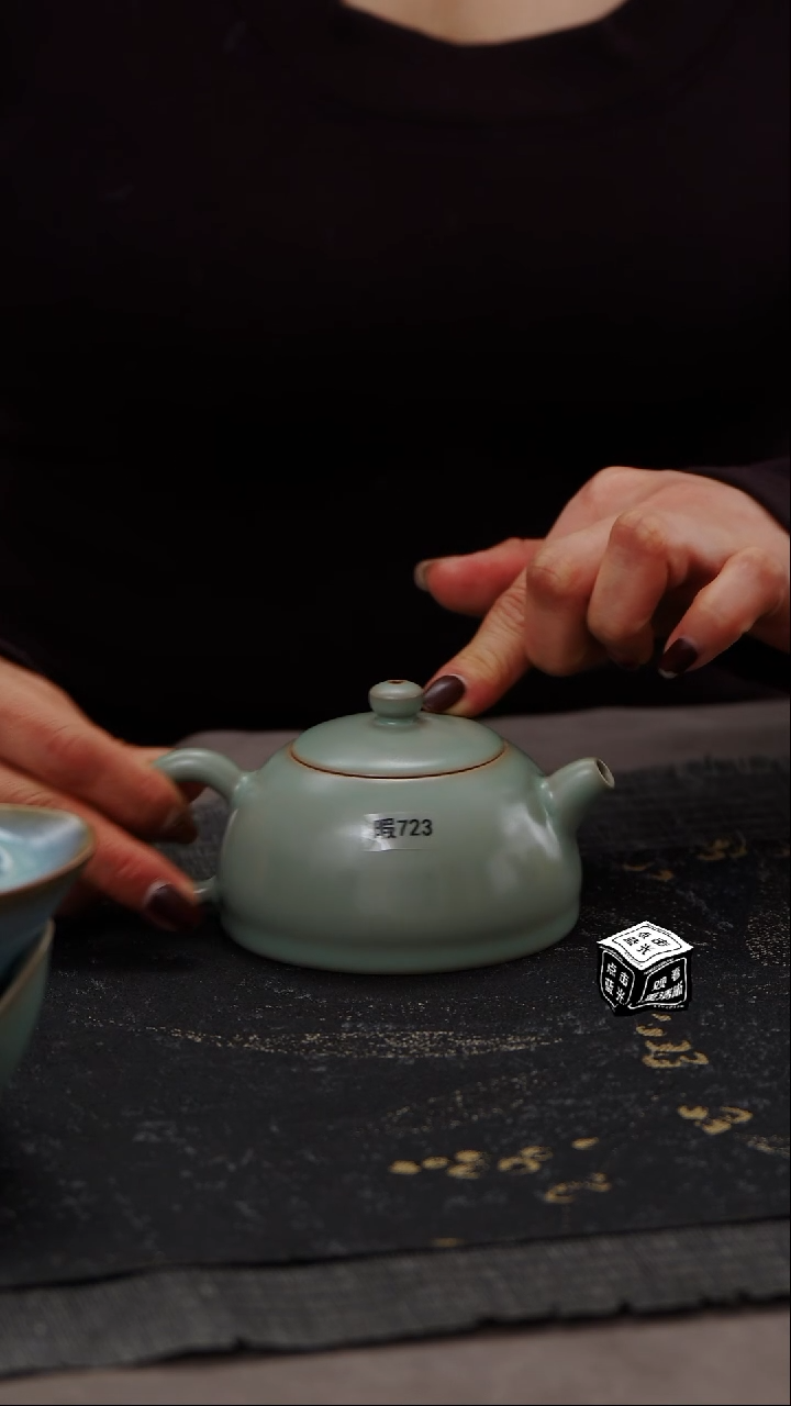 【闪购商品】杯723号半月壶瑕.......