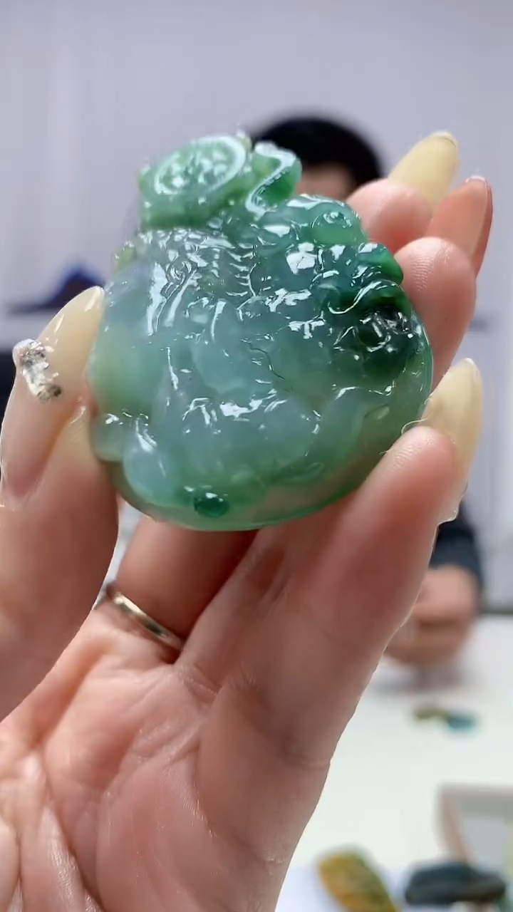 【闪购商品】定制翡翠未镶嵌3916DD-毛货挂件79