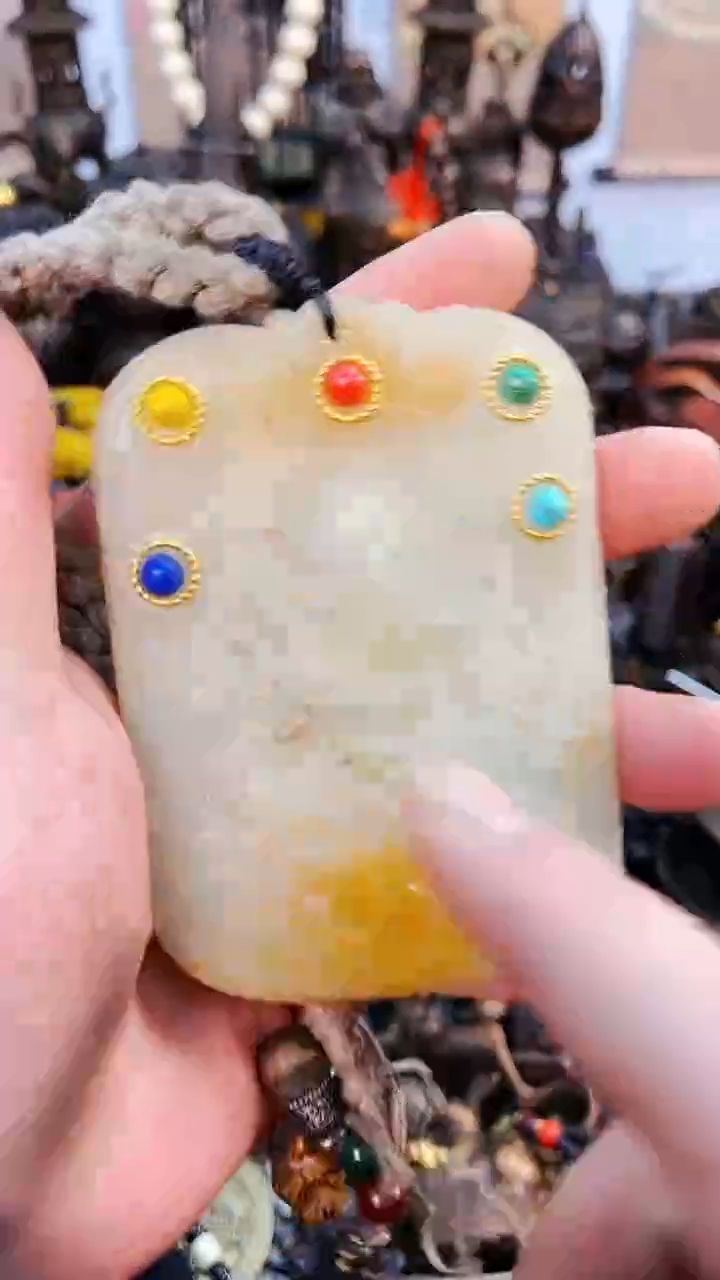 【闪购商品】岫玉车挂合金独具匠心 巧夺天工