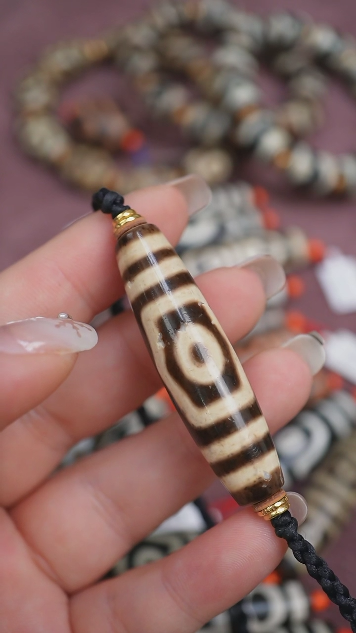 【闪购商品】玛瑙/玉髓颈饰未镶嵌蚀花玛瑙珠定制编绳