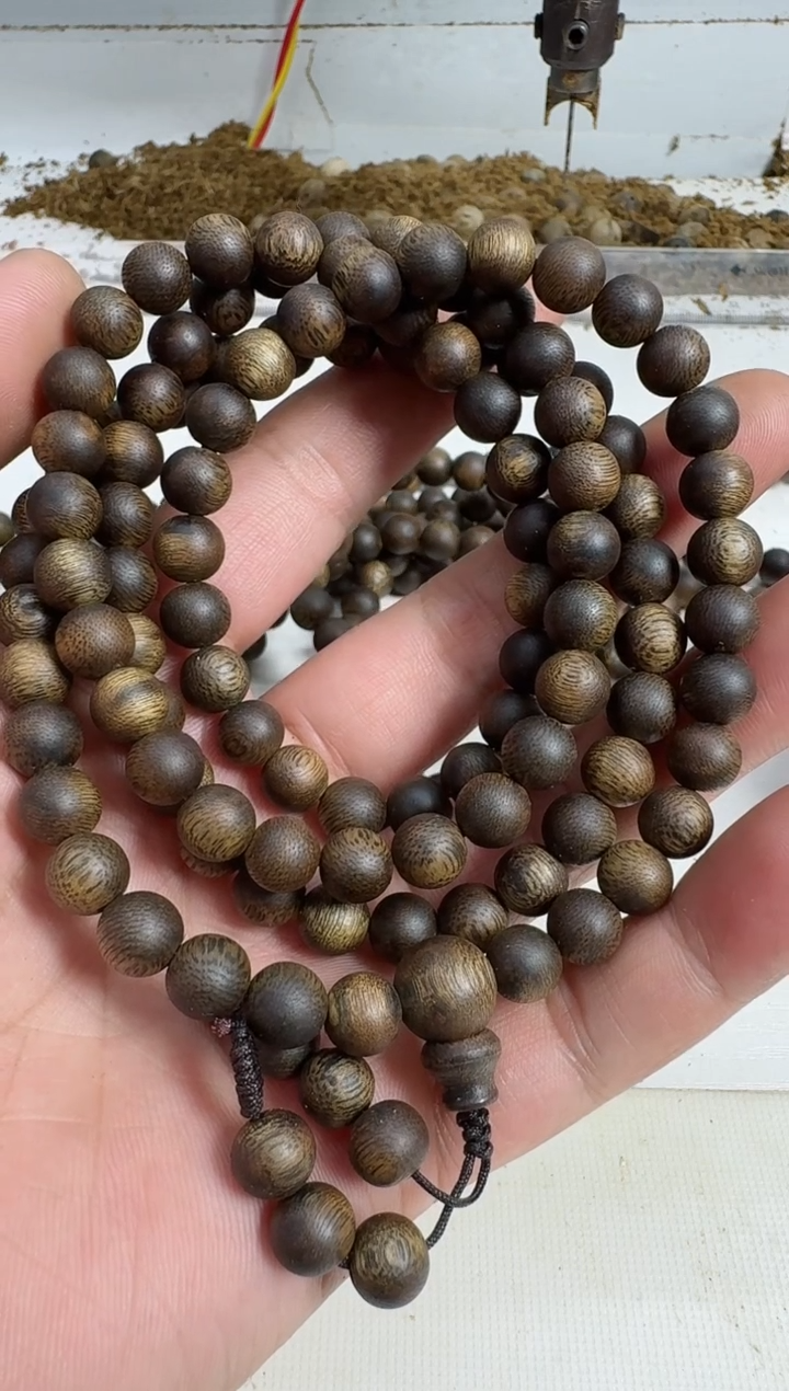 【闪购商品】沉香手串乌身0.8规格多圈28克