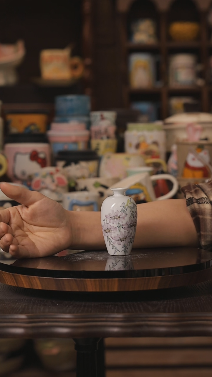 摆件景德镇釉下彩绘设计师款式陶瓷