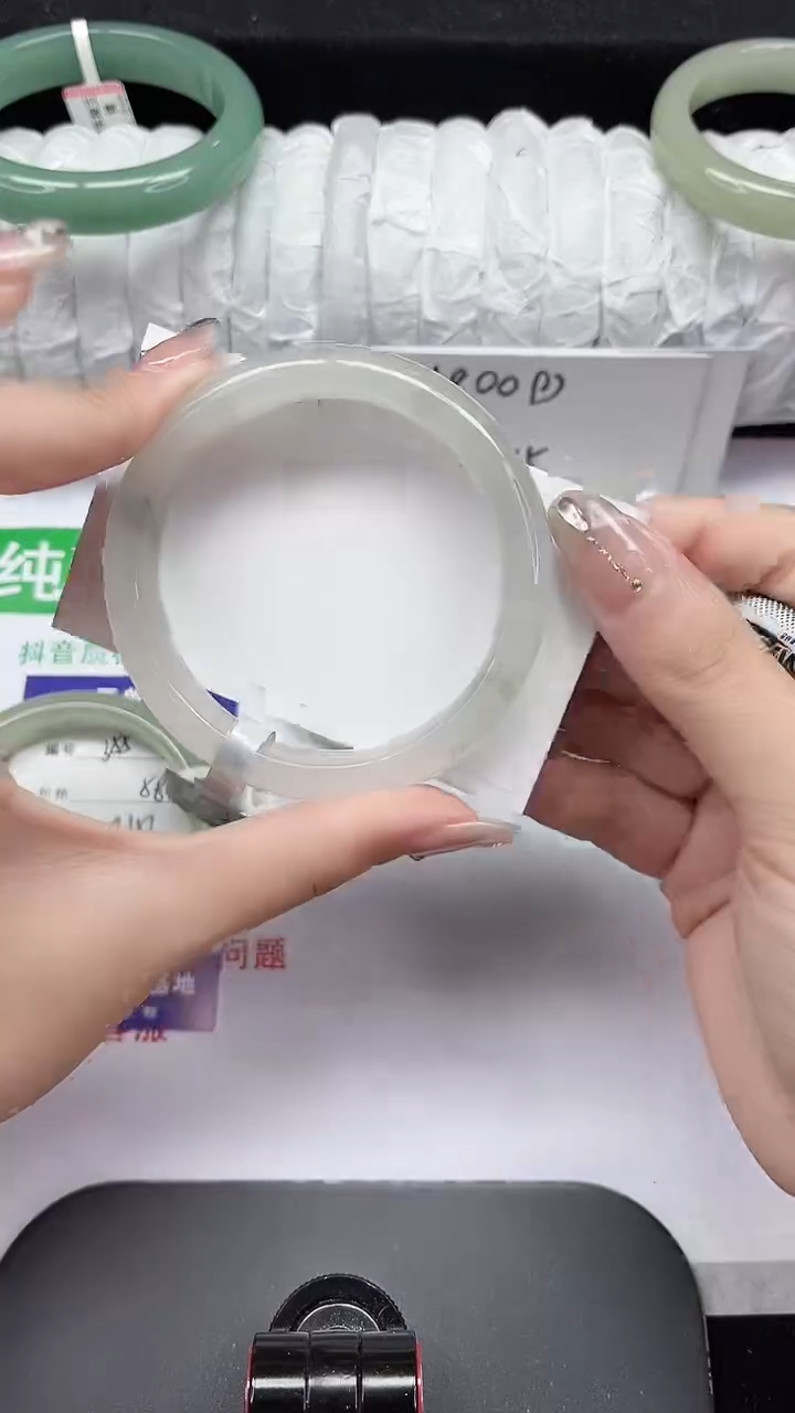 未镶嵌手镯石英质玉356-56/57