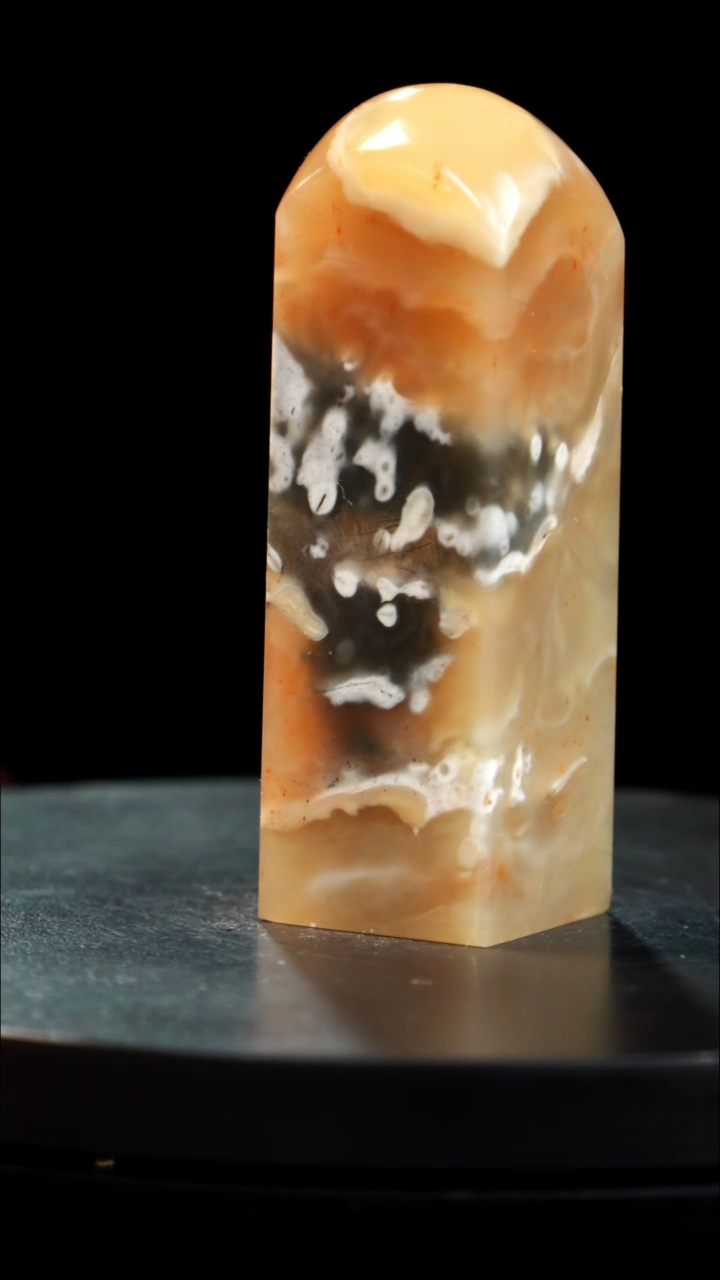 昌化石瓷白牛角稀少品种