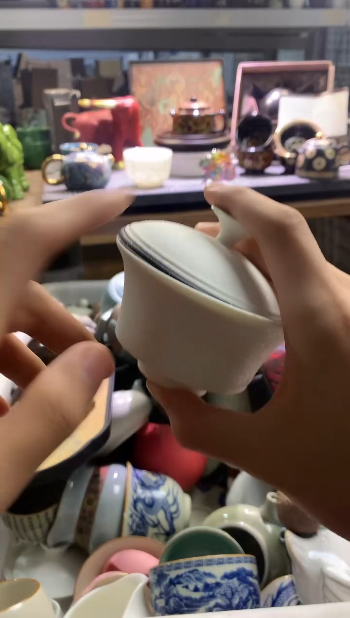 茶具茶壶、盖碗、主人杯、客杯（轻轻微瑕介意勿拍）
