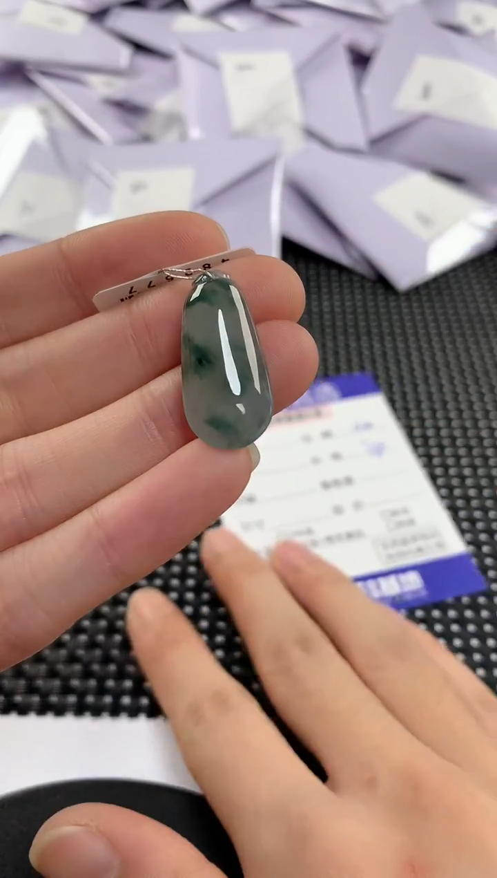 颈饰未镶嵌翡翠Q*Q41