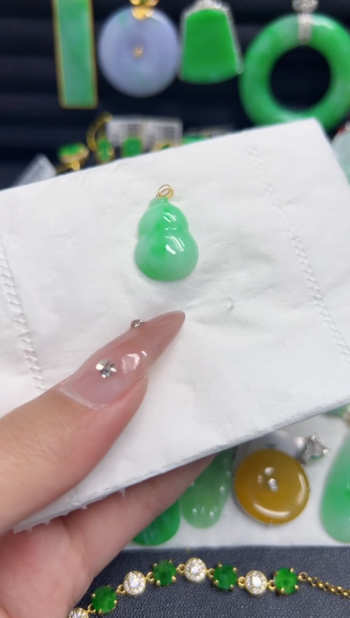 【闪购商品】翡翠颈饰18K金镶嵌Y缅料A货/多样性发货/一件