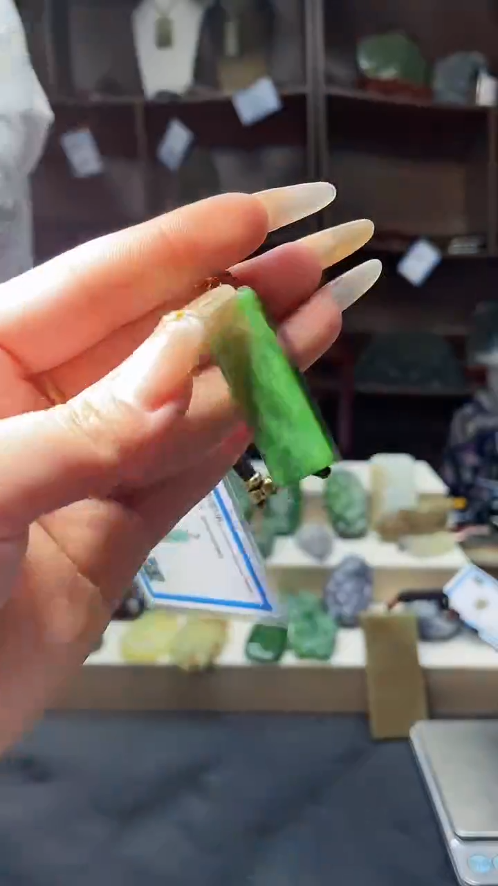 【闪购商品】和田玉颈饰未镶嵌1