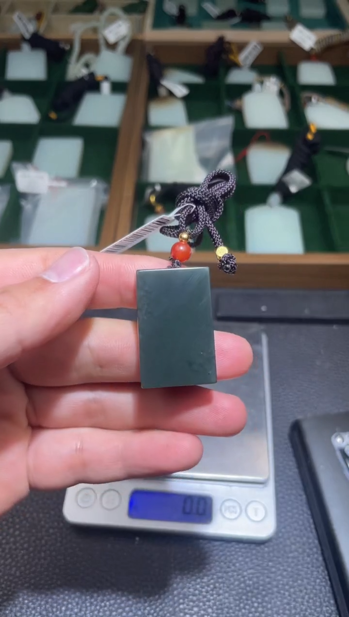 未镶嵌和田玉挂件挂件