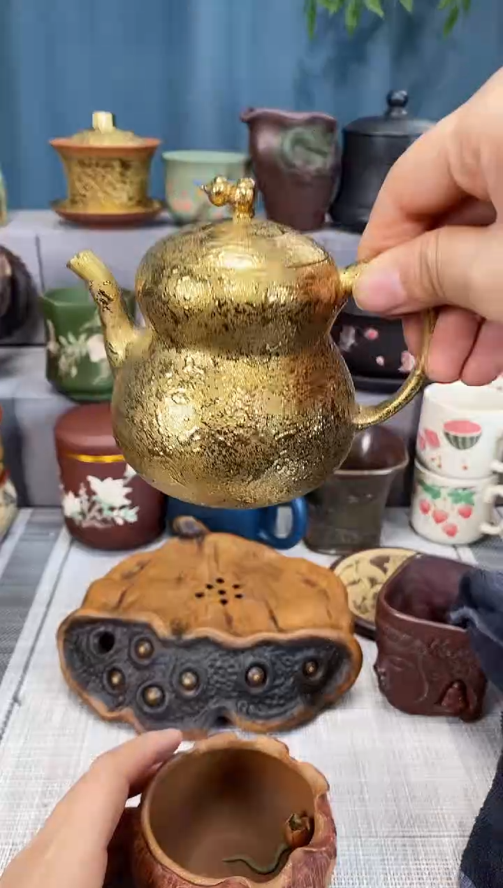 宜兴原矿紫砂闪购（紫泥）