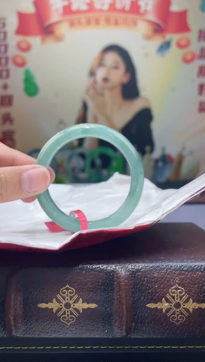 【闪购商品】翡翠手镯未镶嵌4手镯