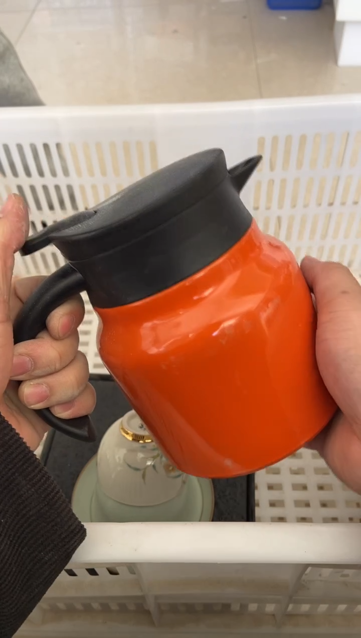 杯无运费险有瑕疵的摄影的产品有使用过的痕迹有点脏介意勿拍