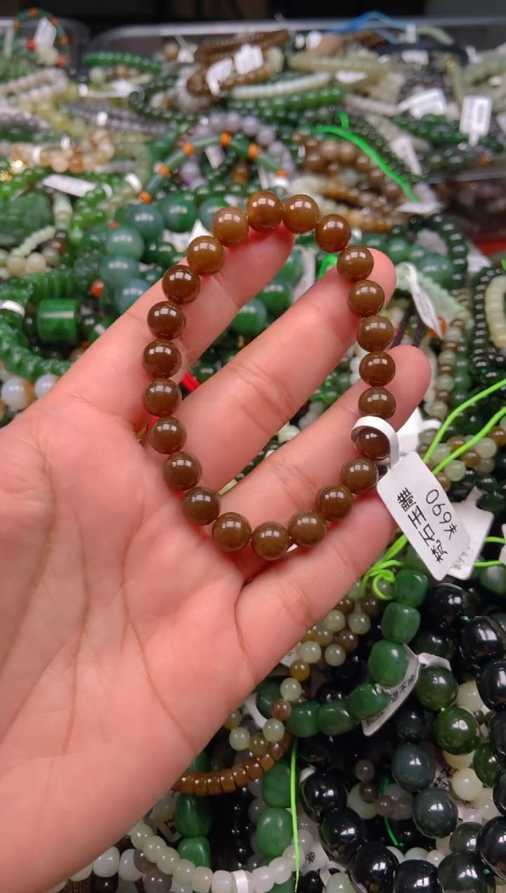 和田玉未镶嵌颈饰1