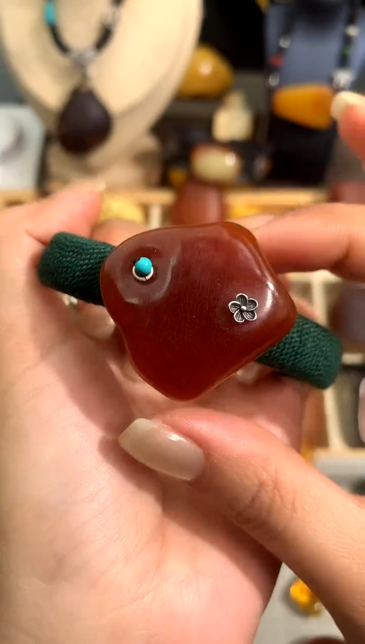 【闪购商品】蜜蜡裸石未镶嵌似玉