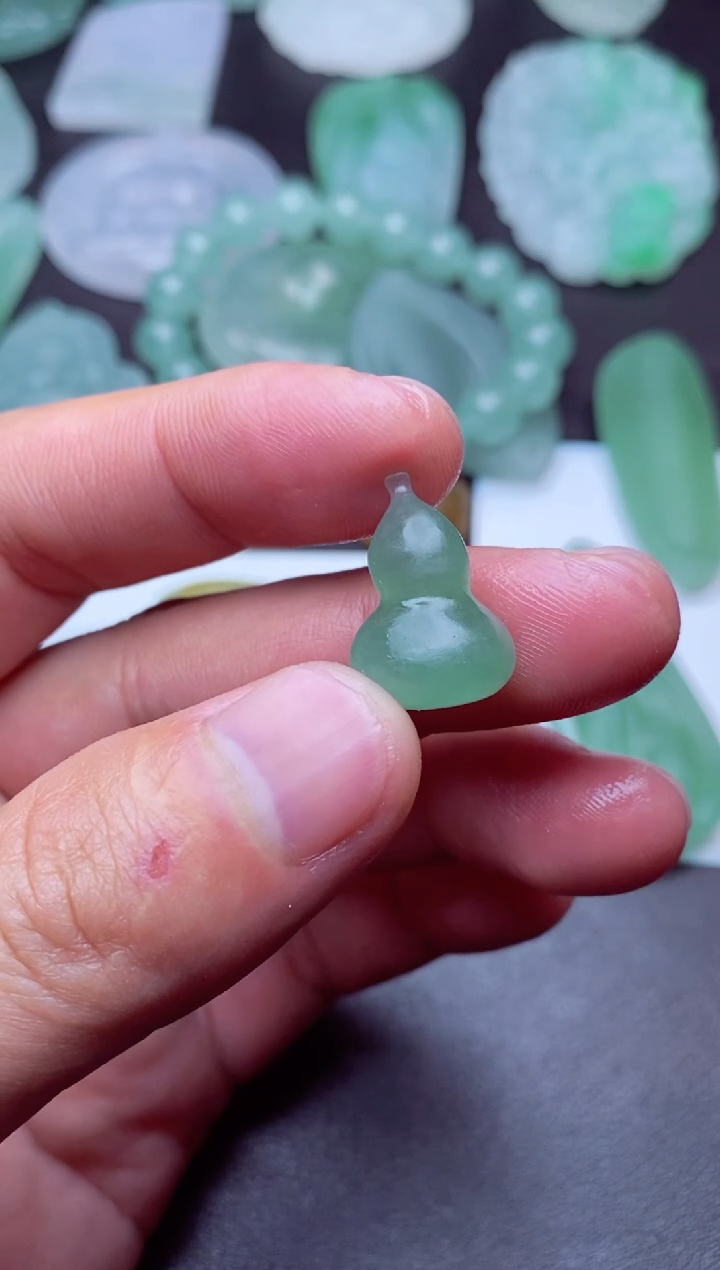未镶嵌定制翡翠夏****3a货翡翠